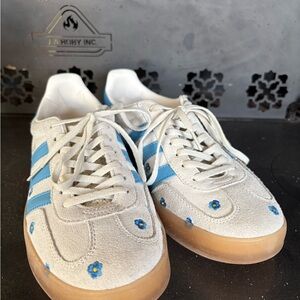 adidas Cream Sneakers with Embroidered Flowers